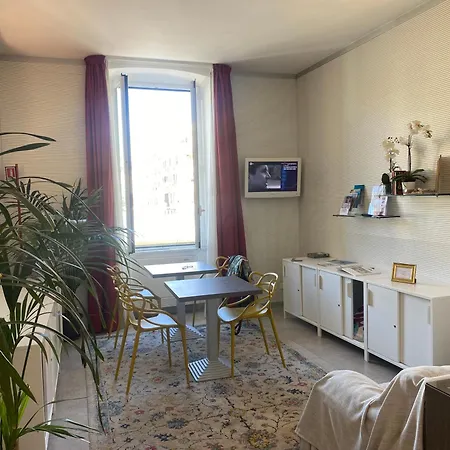 54 Rosselli Pensión